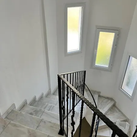 A Big With A Private Pool/ Havuzlu Genis Apartment Agios Epiktitos
